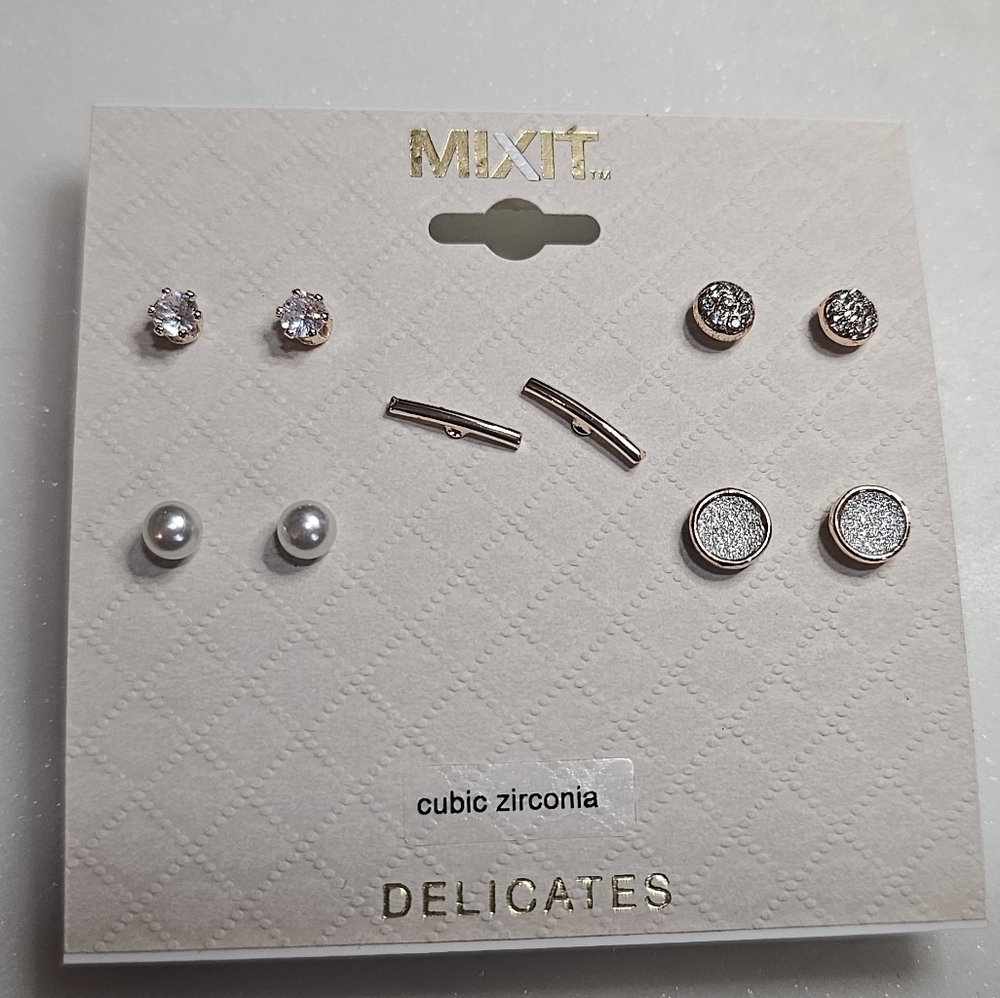 Mixit Elegant Earring Set